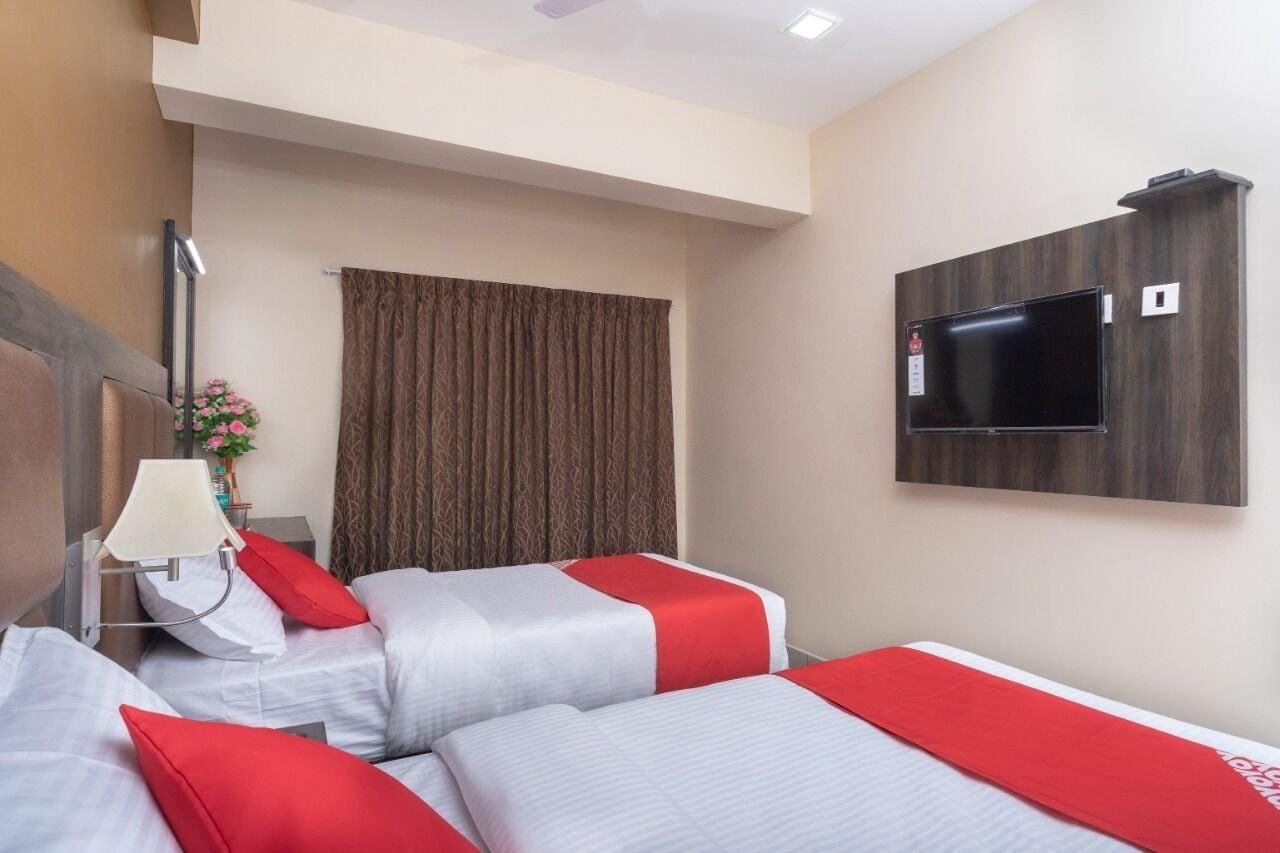 Plaza Hotel Trichy Tiruchirappalli Exteriör bild