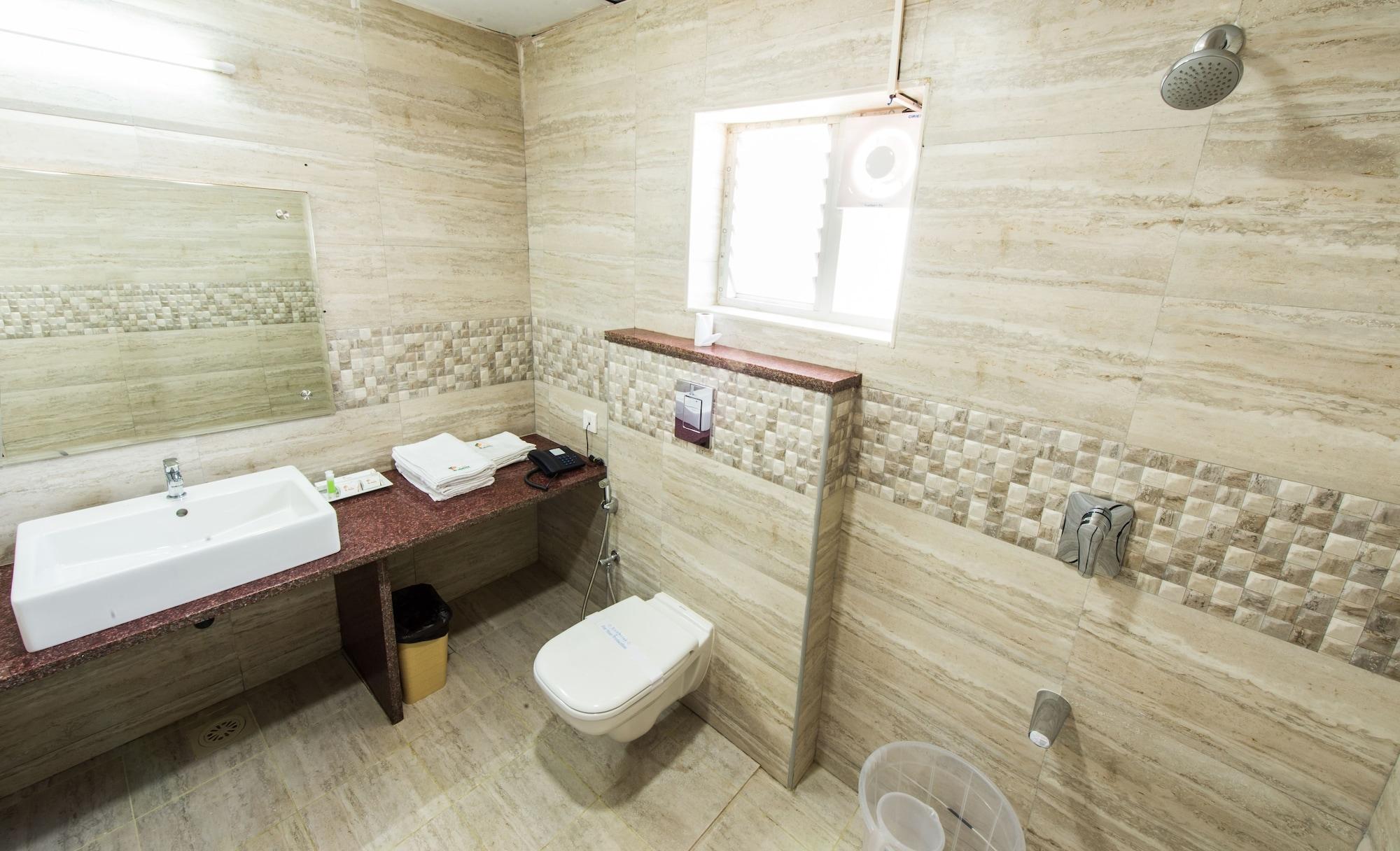Plaza Hotel Trichy Tiruchirappalli Exteriör bild