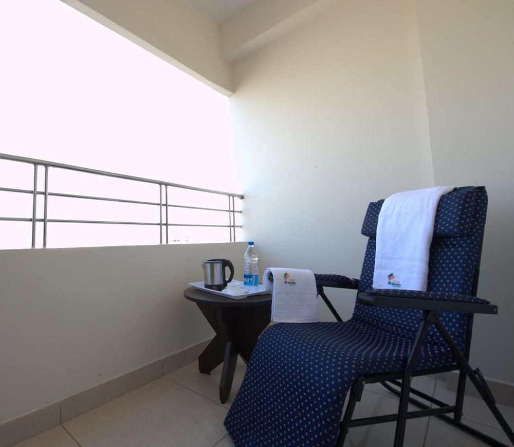 Plaza Hotel Trichy Tiruchirappalli Exteriör bild