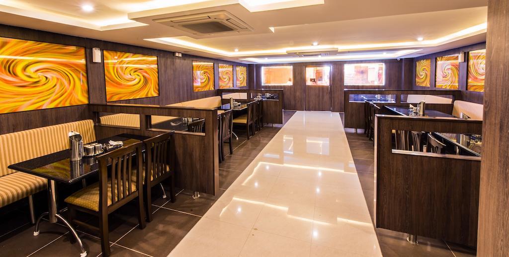 Plaza Hotel Trichy Tiruchirappalli Rum bild