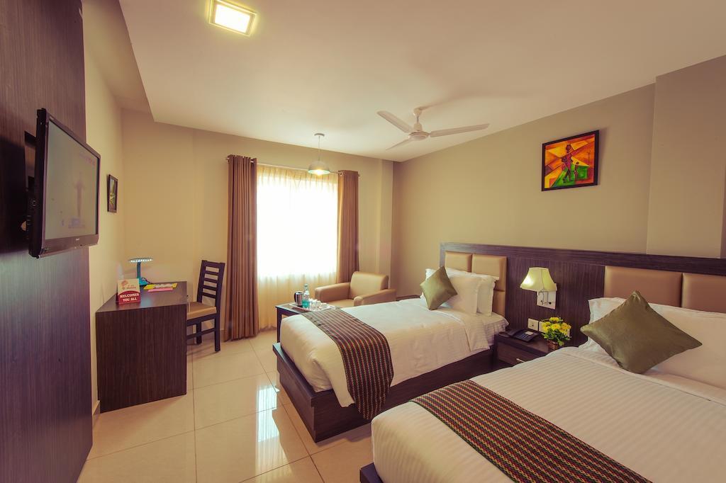 Plaza Hotel Trichy Tiruchirappalli Rum bild