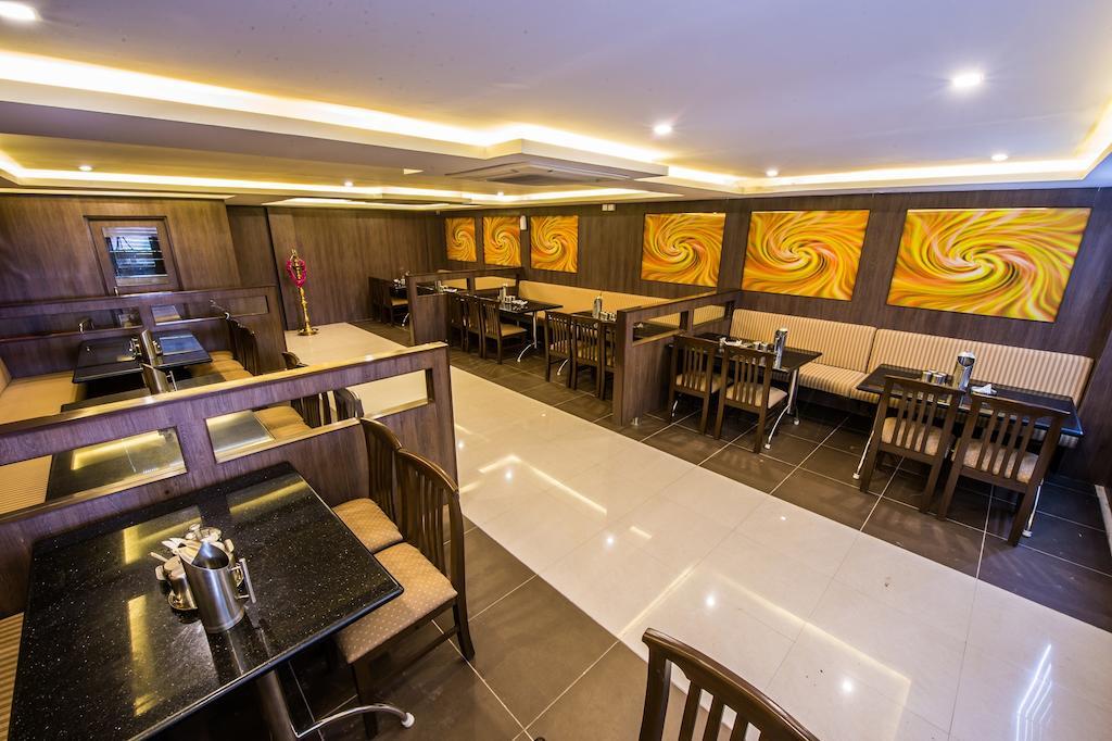 Plaza Hotel Trichy Tiruchirappalli Rum bild